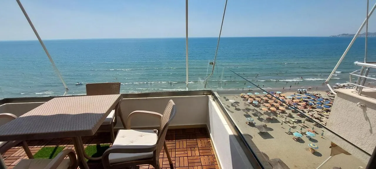 Kledia'S Apartment Durrës