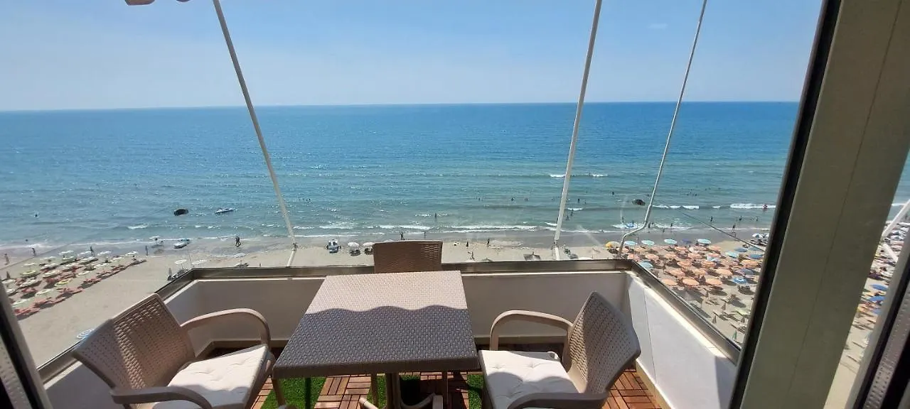 Kledia'S Apartment Durrës